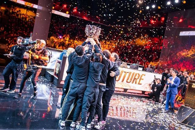 TES剑魔天神下凡！上单选手Wayward主宰战局，团队配合默契轻取G2完成复仇